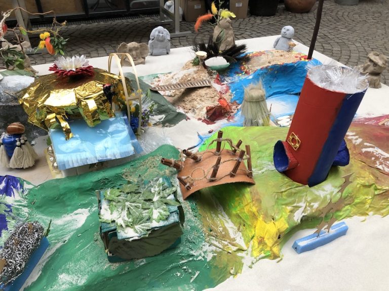 Was sind das für Orte und Gebäude auf Corona-Island?