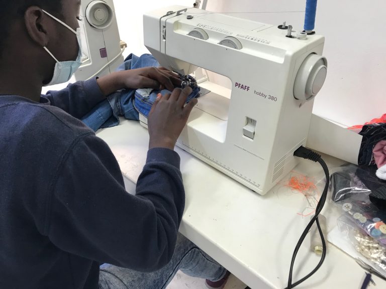 wie geht Nähmaschine?